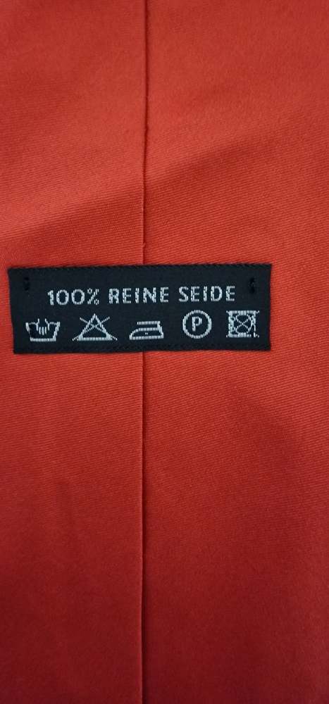 Vintage OCE (Canon) Red Silk Tie - Picture 4 of 4